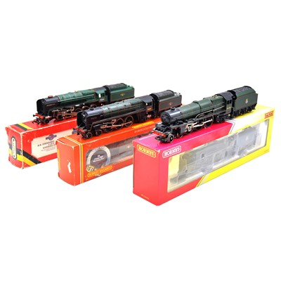 Lot 319 - Four Hornby OO gauge steam locomotives and tenders, some boxed