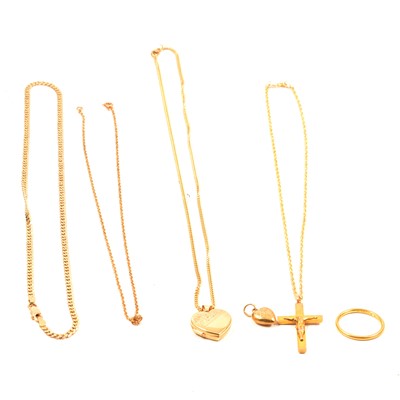 Lot 158 - A collection of gold jewellery.