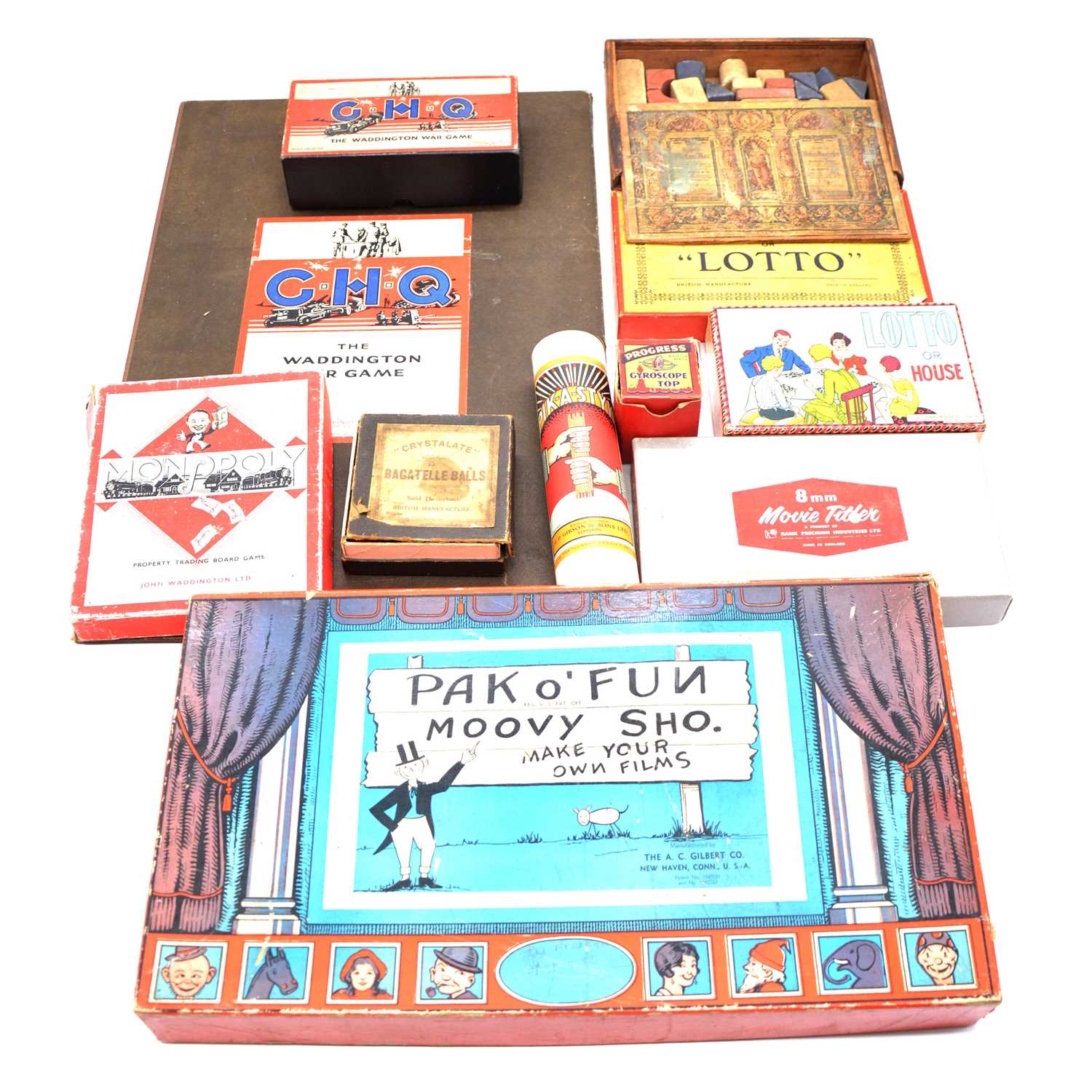 Lot 172 - A collection of vintage games