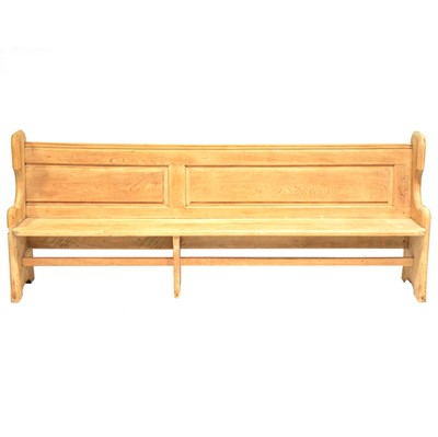 Lot 543 - Large pine settle