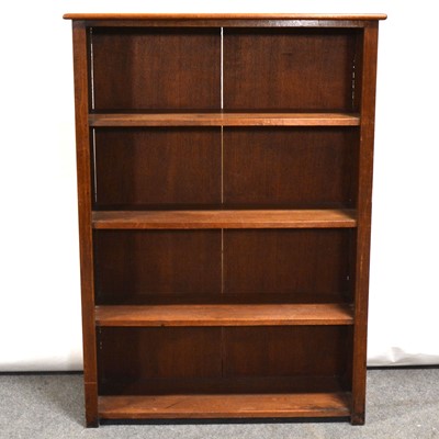 Lot 385 - Oak open bookcase
