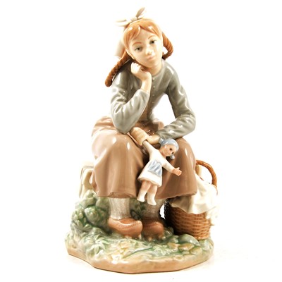 Lot 3 - Lladro porcelain figure