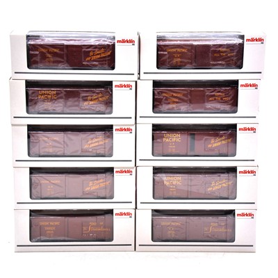 Lot 410 - Ten Marklin HO gauge box car freight cars, boxed