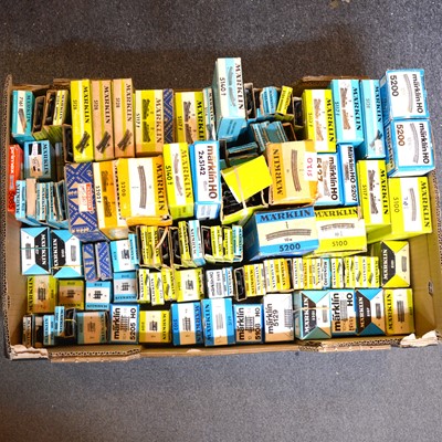 Lot 432 - A box of Marklin HO gauge track, including turnouts, double slip points, and others, all boxed