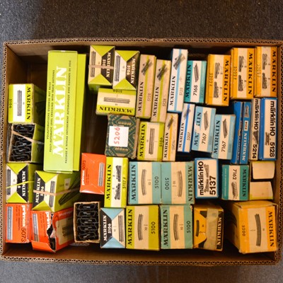 Lot 436 - A box of Marklin HO gauge track, including turnouts, fully automated level crossing, and others