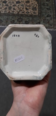 Lot 29 - Early 19th century pearlware Toby jug