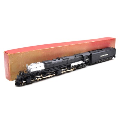 Lot 431 - Rivarossi HO gauge model railway steam locomotive and tender, UP 4-8-8-4 'Big Boy' no. 4013, boxed