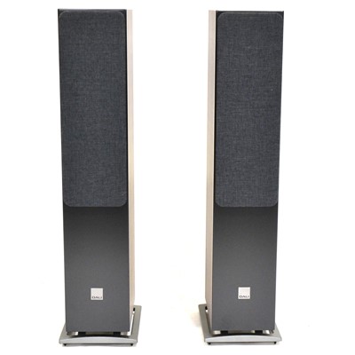 Lot 299 - Pair of Dali Oberon 5 floor standing speakers, two other speakers and a Watkins amplifier.