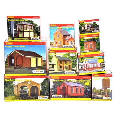 Lot 287 - Ten Hornby OO gauge Skaledale buildings, boxed