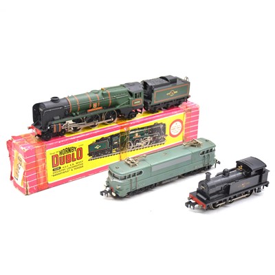 Lot 374 - Three Hornby OO gauge locomotives, including 2235