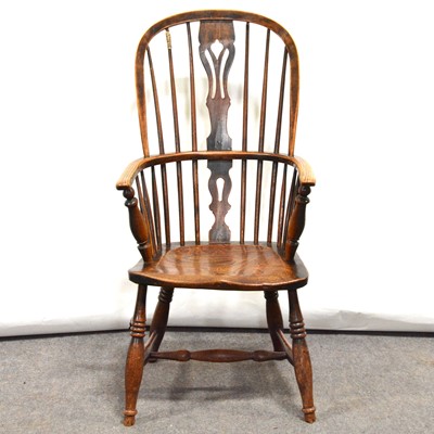 Lot 402 - Victorian elm and ash Windsor chair