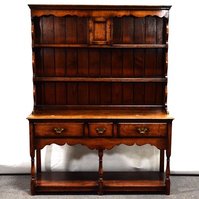 Lot 345 - Haselbech Oak dresser