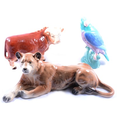 Lot 82 - Large Melba Ware bull, other bulls, and animal ceramic figures