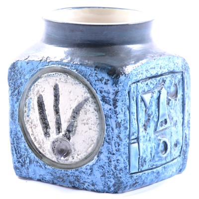 Lot 58 - Alison Brigden for Troika Pottery, a textured Marmalade pot