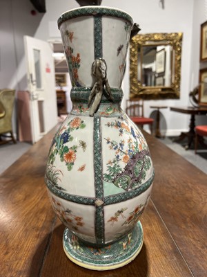 Lot 39 - Chinese famille verte vase