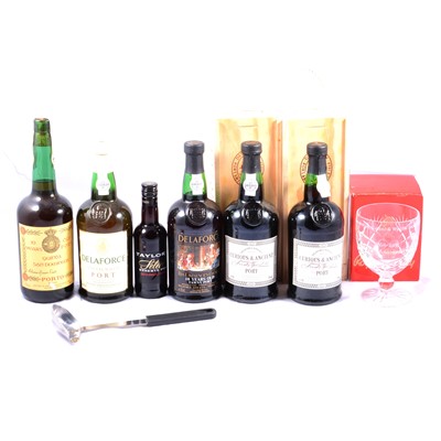Lot 252 - Quantity of assorted port