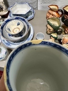 Lot 50 - Samson Armorial mug, Asian ceramics